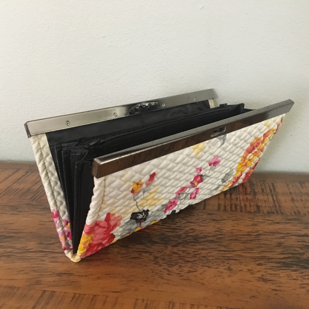 White & Floral Wallet/Clutch